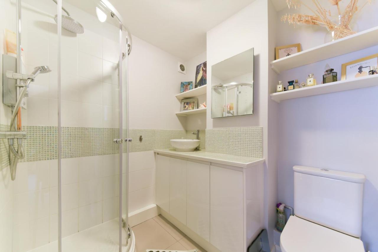 2 Bedroom Apartment Near Southfields Londres Exterior foto