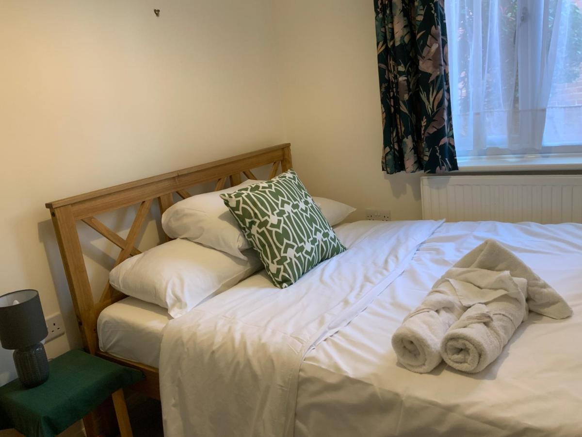 2 Bedroom Apartment Near Southfields Londres Exterior foto