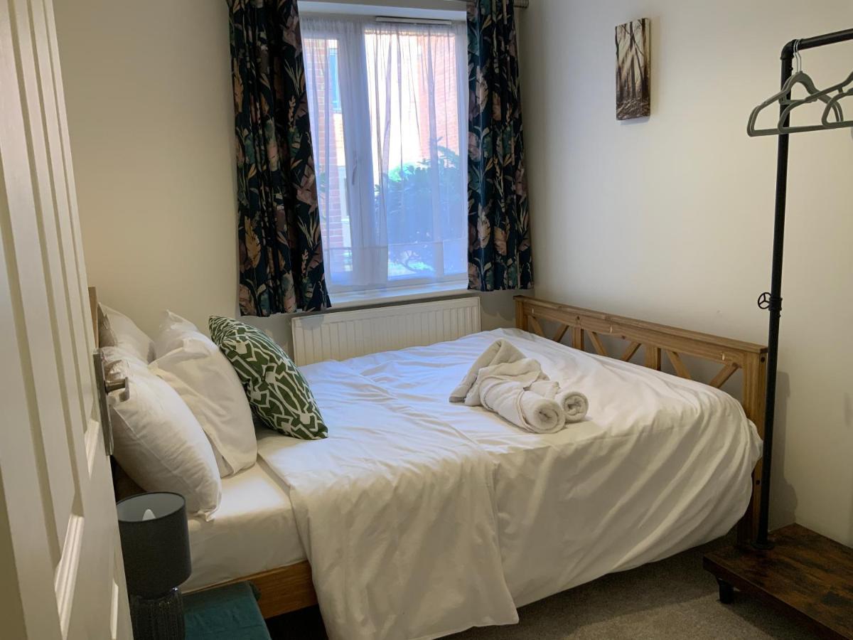 2 Bedroom Apartment Near Southfields Londres Exterior foto