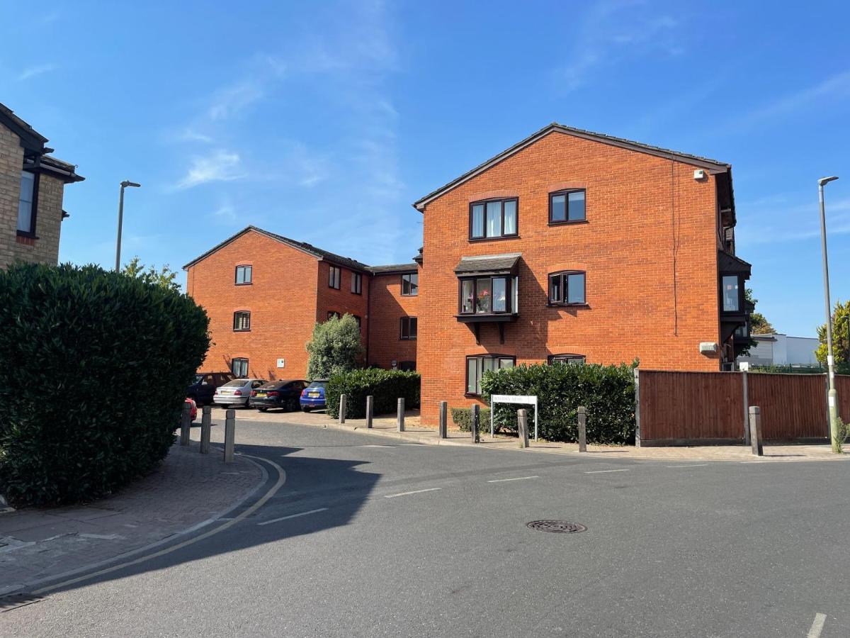 2 Bedroom Apartment Near Southfields Londres Exterior foto