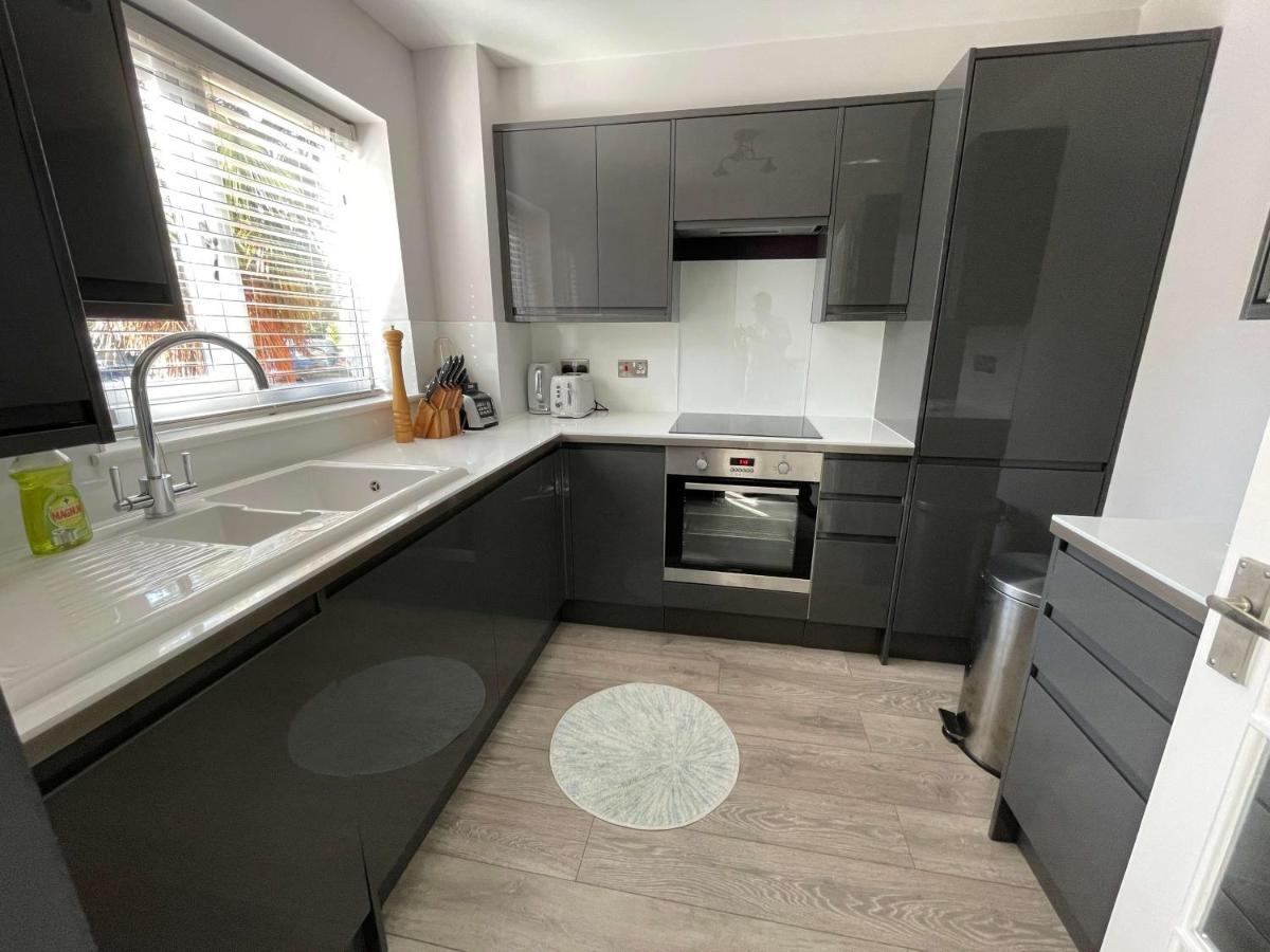 2 Bedroom Apartment Near Southfields Londres Exterior foto